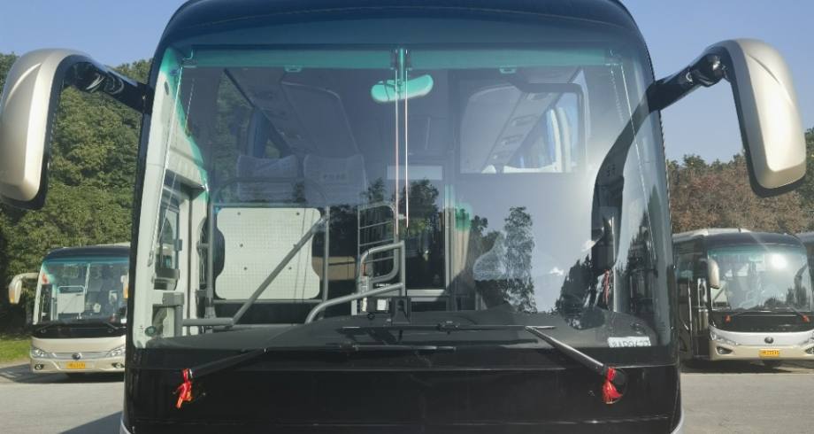 Vehicle photo 1