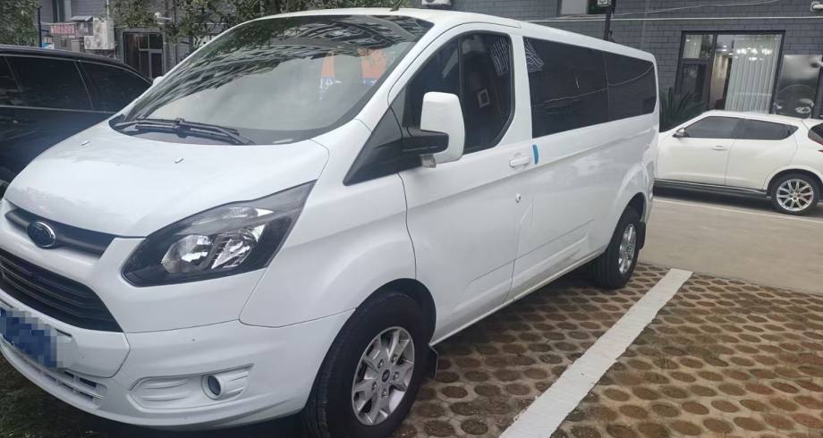 Vehicle photo 1