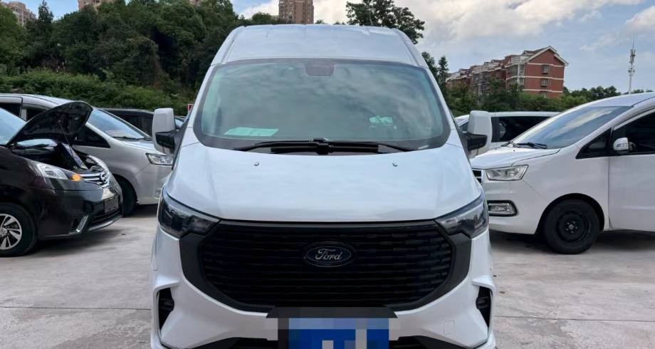 Vehicle photo 1