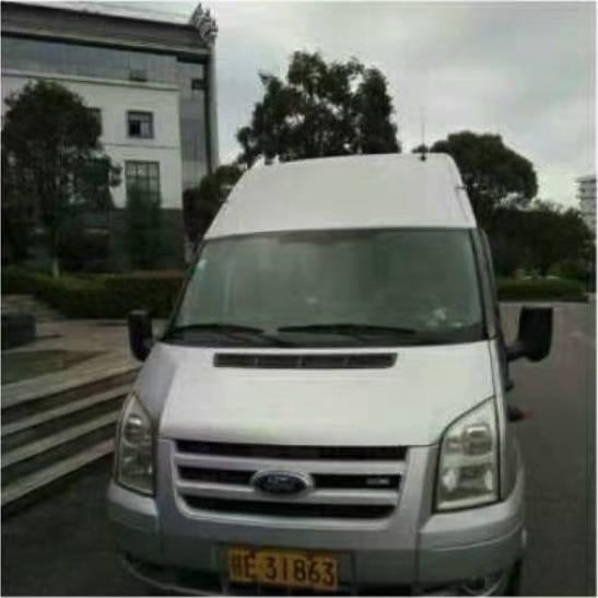 Ford Transit Minibus — 15 Seats - vehicle photo 1