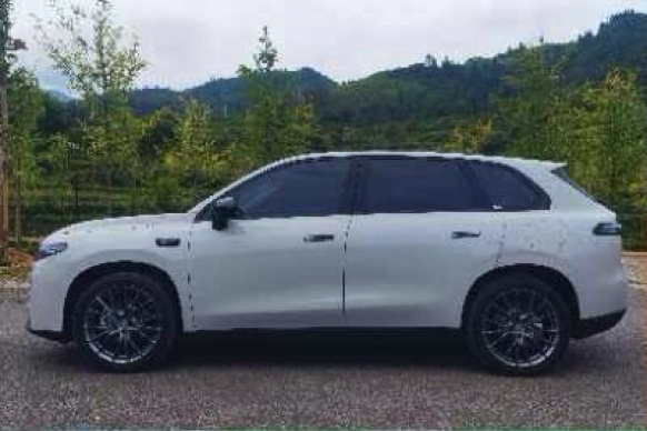 Leapmotor SUV — 5 Seats - vehicle photo 1