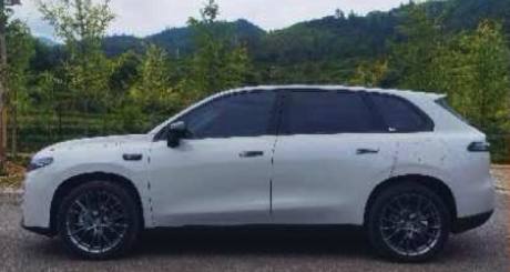 Vehicle photo 1