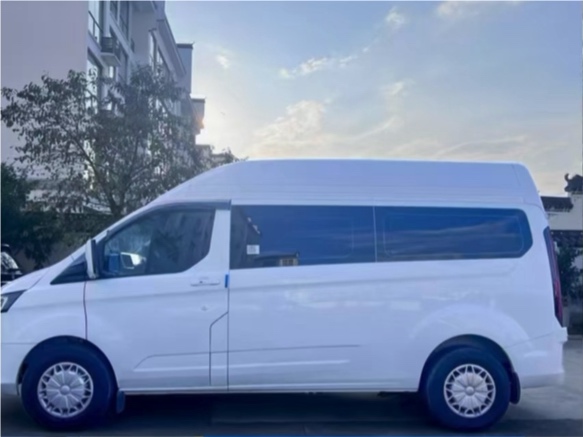 Ford Transit Minibus — 9 Seats - vehicle photo 1