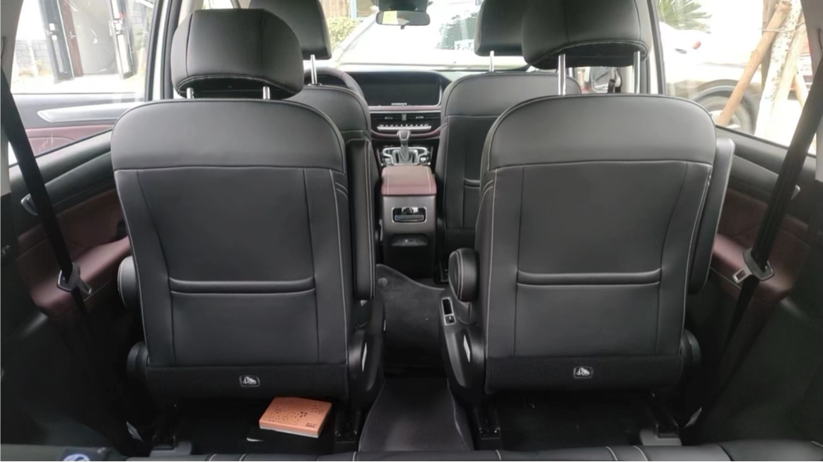 GAC Trumpchi M6 — 7 Seats - vehicle photo 1
