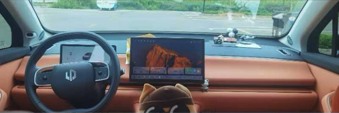 Leapmotor SUV — 5 Seats - vehicle photo 2